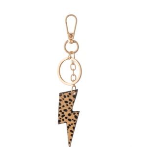 Leather Cheetah Print Lightening Bolt Keychain NEW